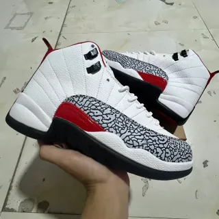 Air Jordan 12 सफ़ेद लाल एलीफेंट प्रिंट बास्केटबॉल जूते