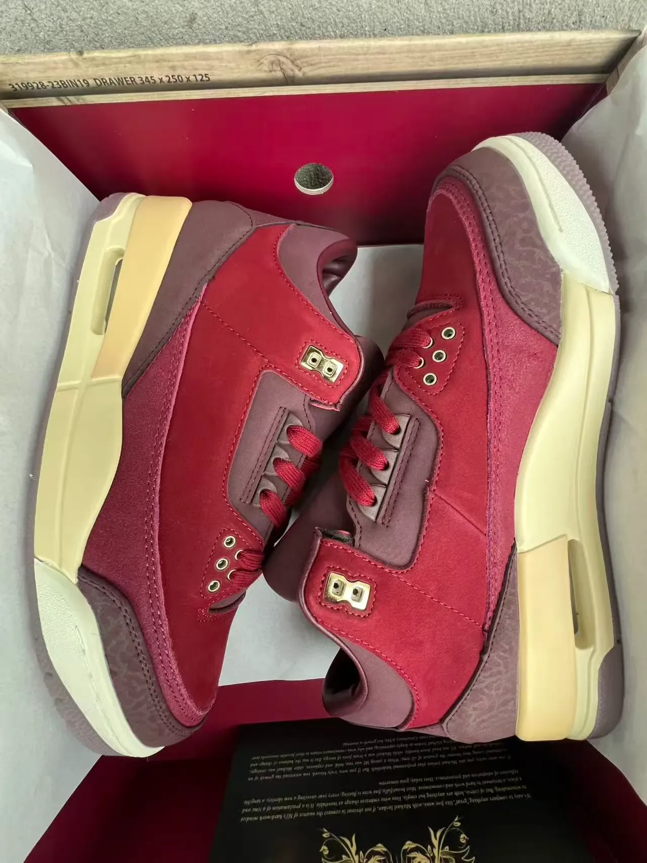 Air Jordan 3 Chaussures de Basketball Burgundy Daim et Cuir High-Top 9