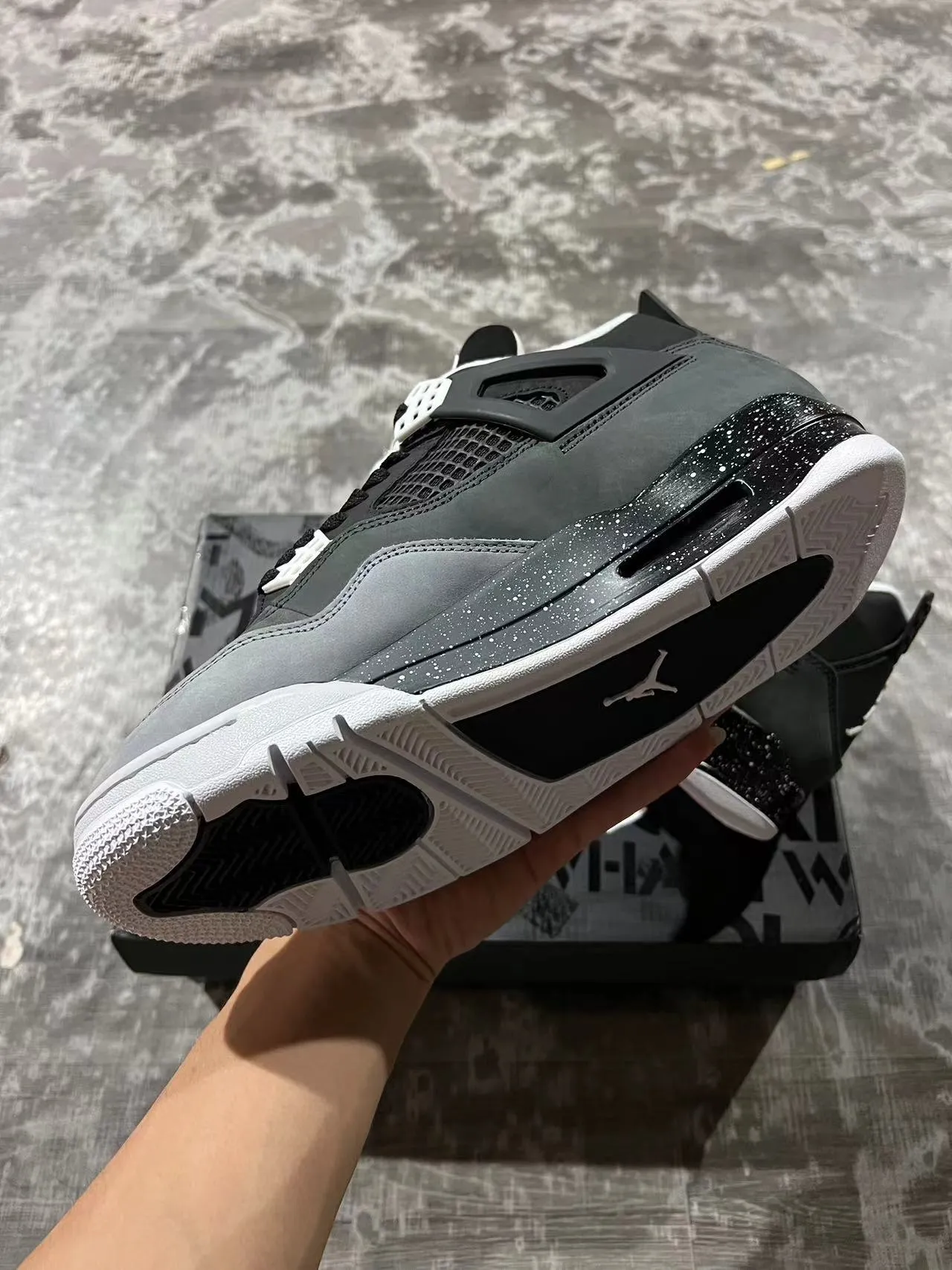 Tênis de basquete Air Jordan 4 preto e cinza salpicado 6
