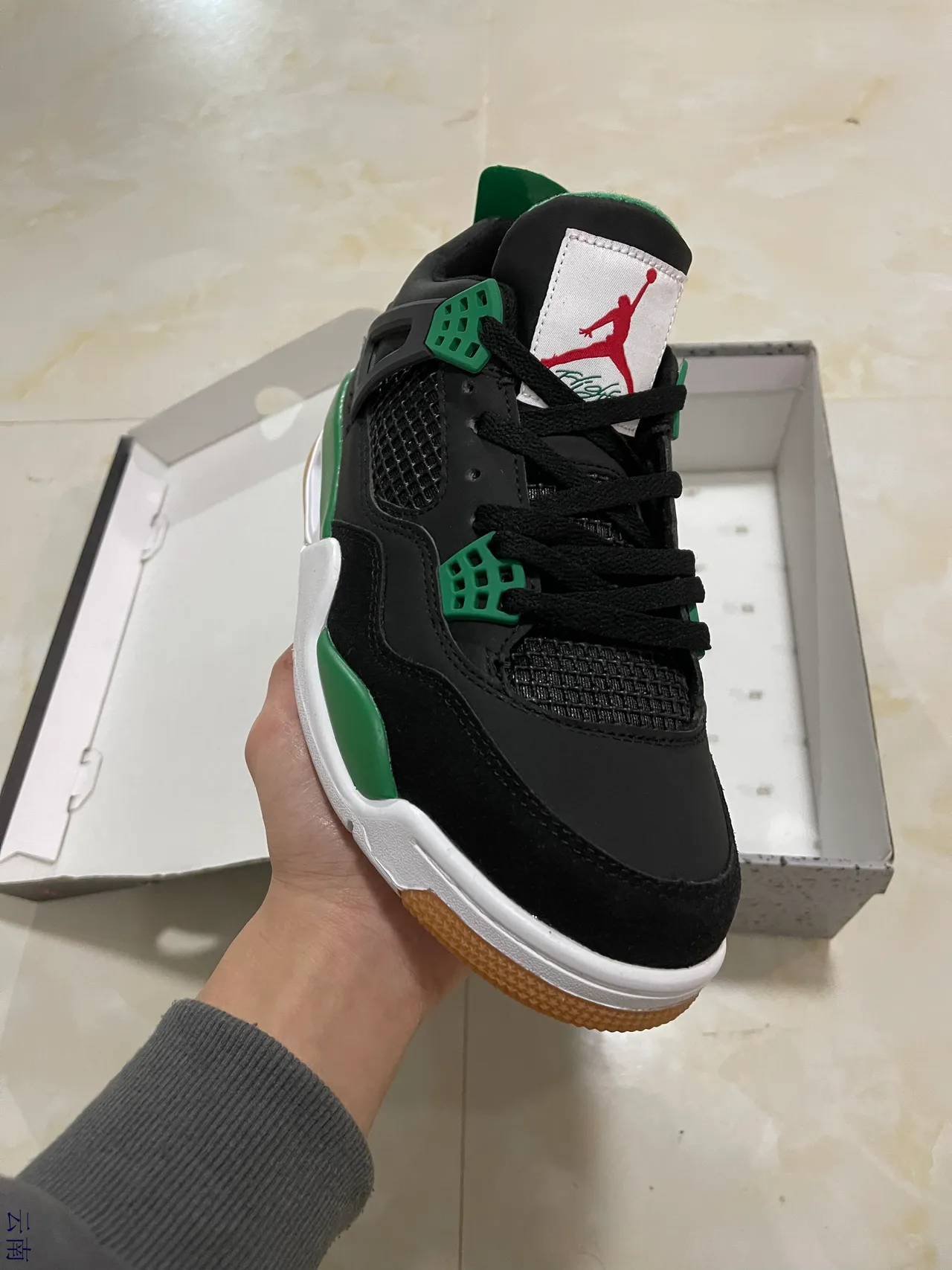 Tênis de basquete Air Jordan 4 preto e verde 2