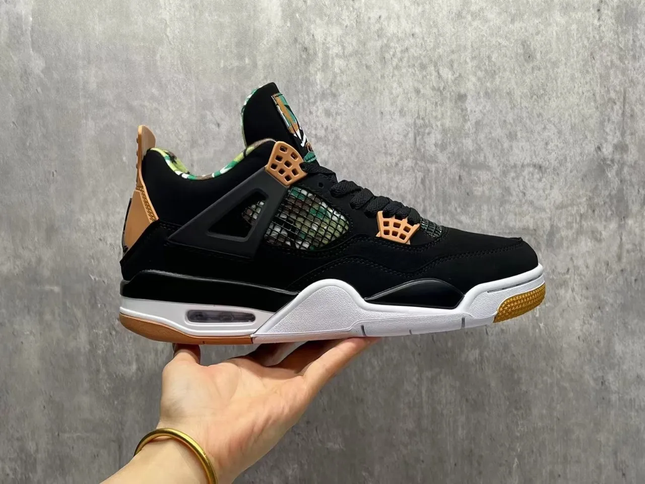 Air Jordan 4 ব্ল্যাক গাম ক্যামো মেশ বাস্কেটবল জুতো 3