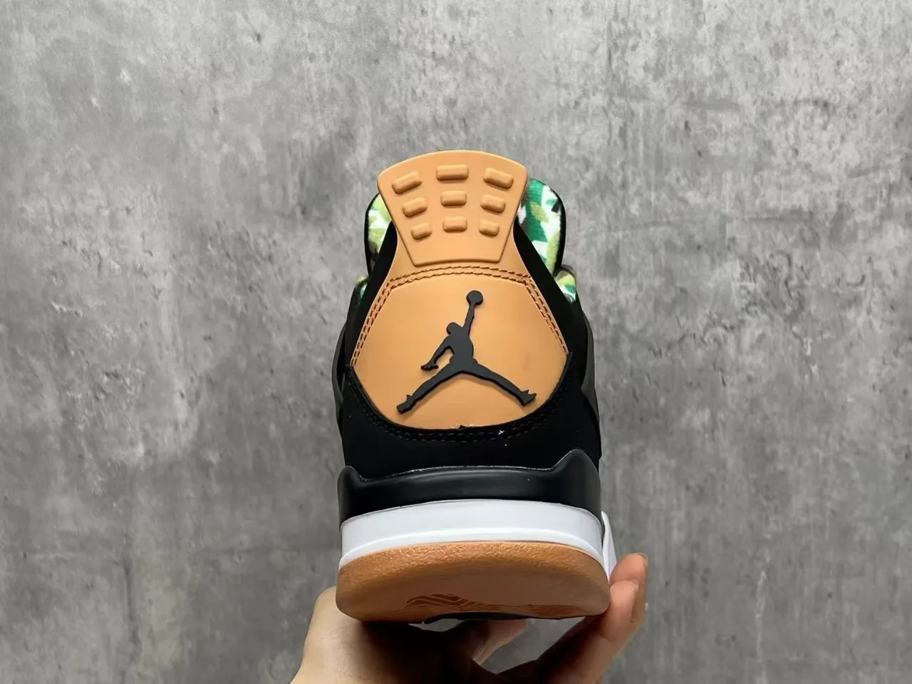 Air Jordan 4 ব্ল্যাক গাম ক্যামো মেশ বাস্কেটবল জুতো 7