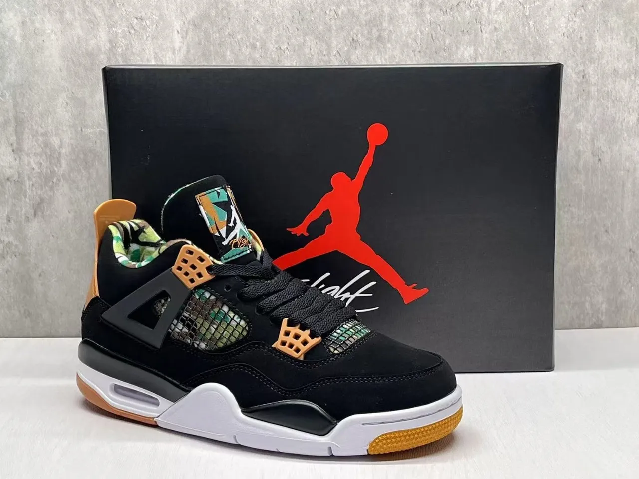 Air Jordan 4 ব্ল্যাক গাম ক্যামো মেশ বাস্কেটবল জুতো 8