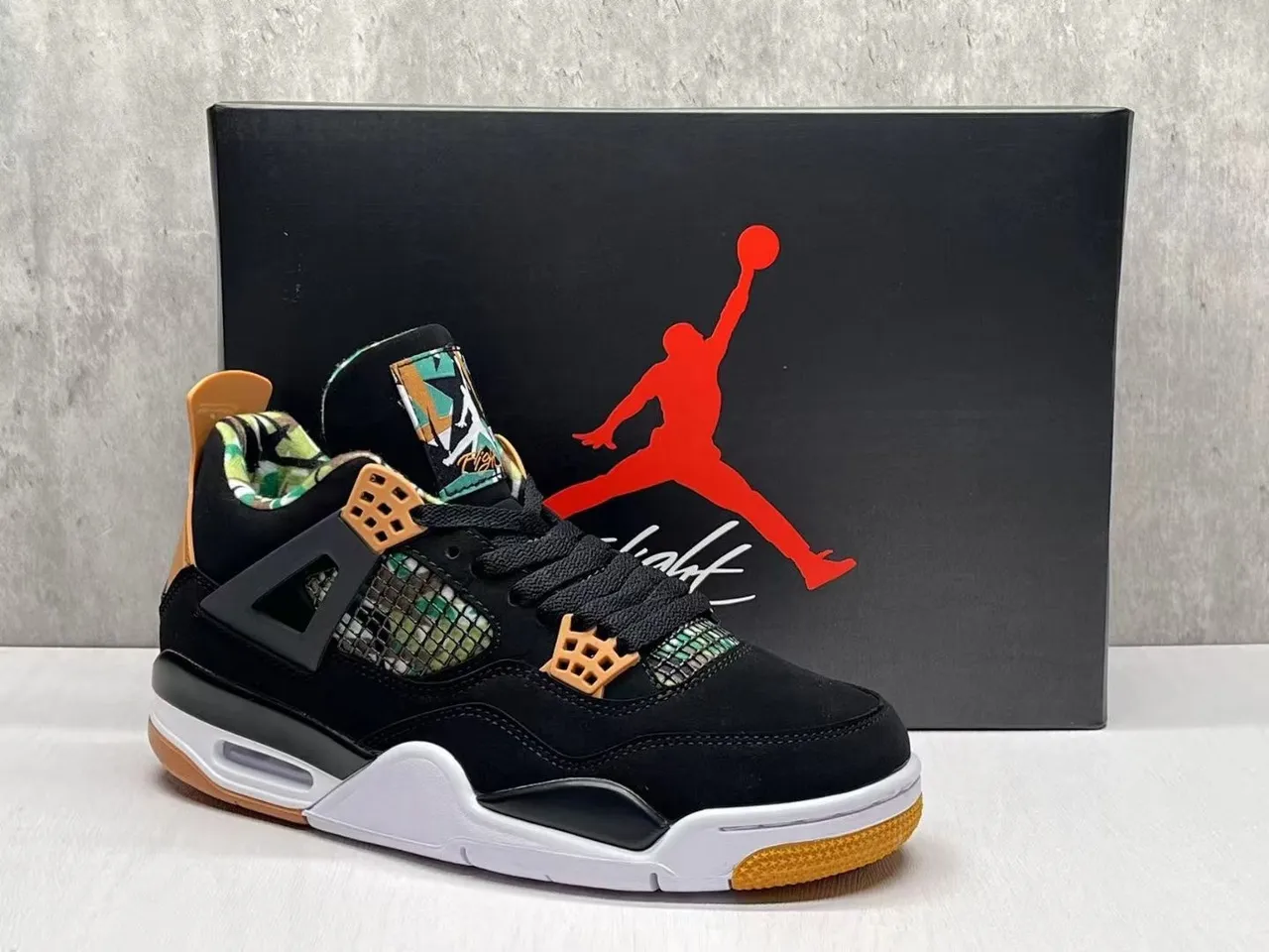 Air Jordan 4 ব্ল্যাক গাম ক্যামো মেশ বাস্কেটবল জুতো 9