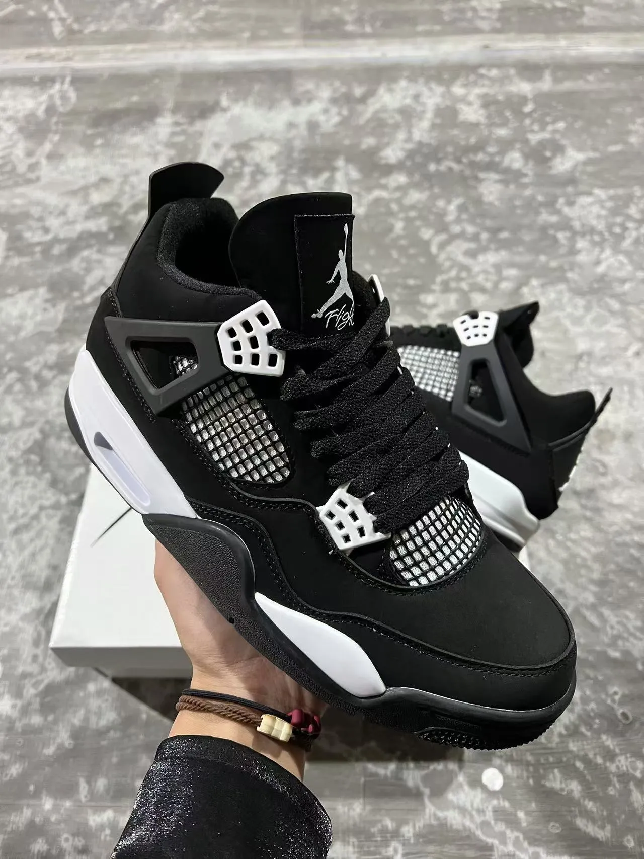 Air Jordan 4 Black White 篮球鞋 2