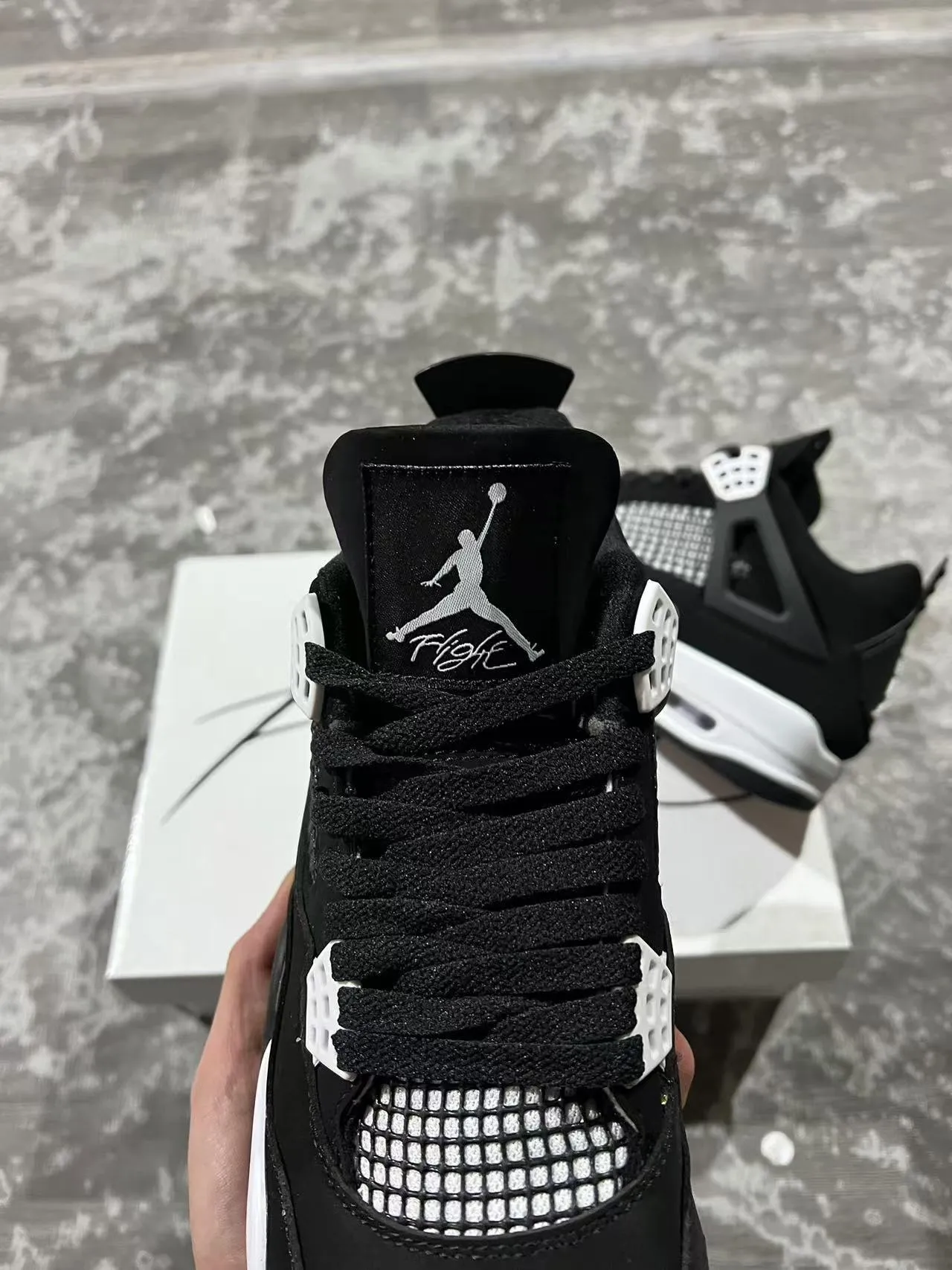 Air Jordan 4 Black White 篮球鞋 5