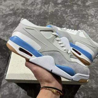 Zapatillas de baloncesto Air Jordan 4 gris claro azul goma