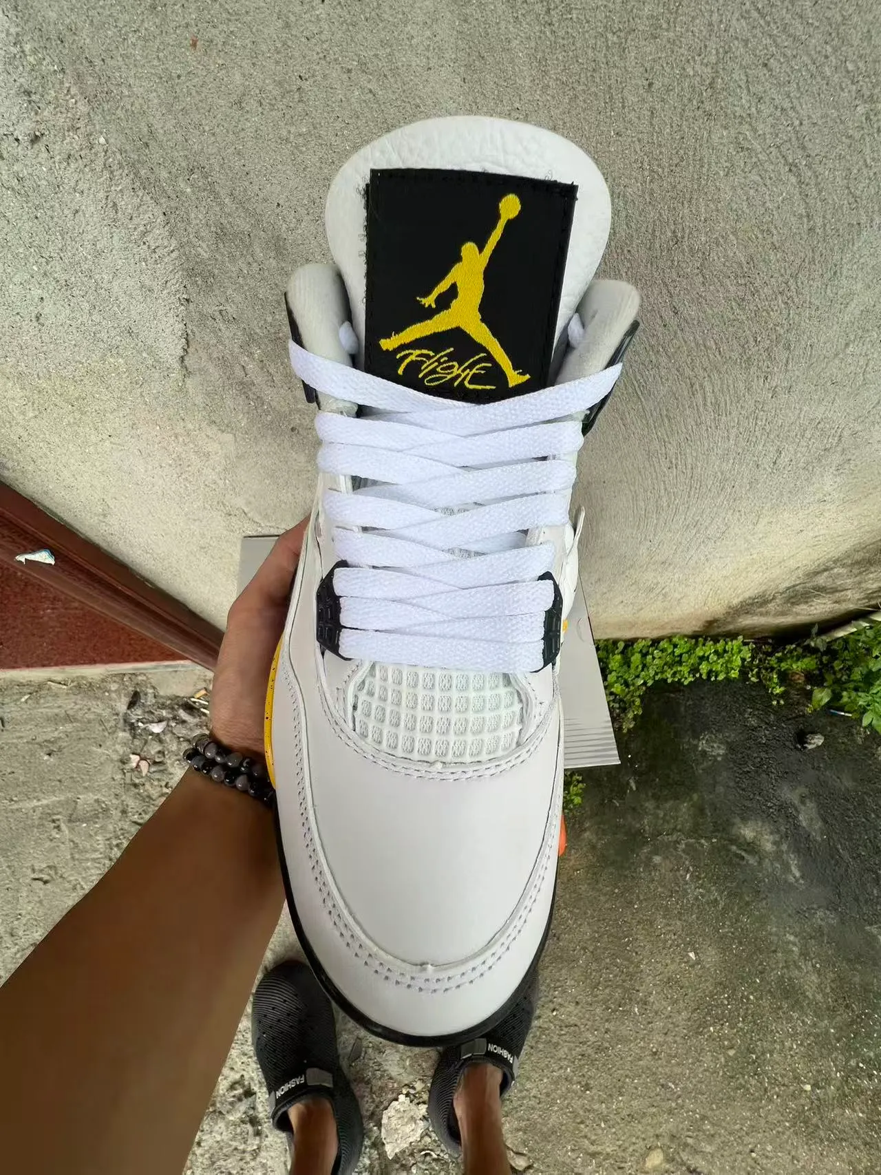 Air Jordan 4 zapatillas de baloncesto blanco negro amarillo moteado 3