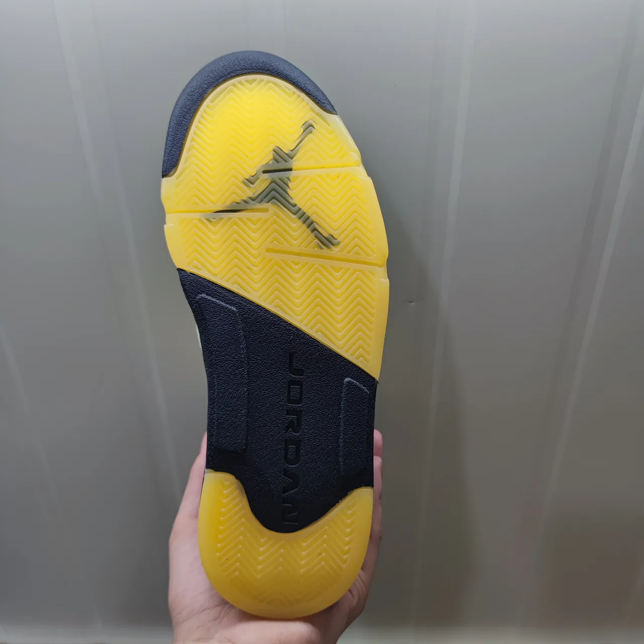 Air Jordan 5 Mint Yellow Navy Chaussures de Basketball 3