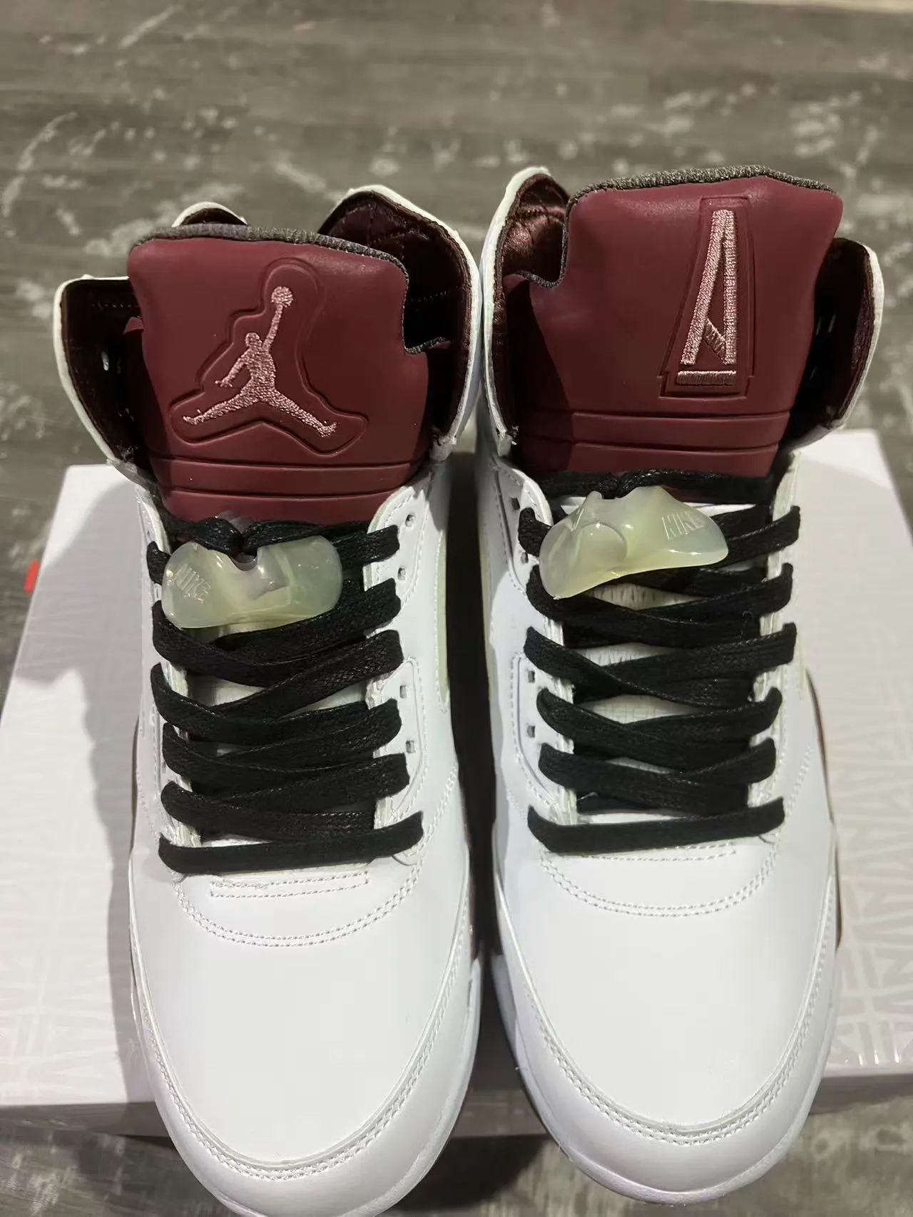 Zapatillas de baloncesto Air Jordan 5 blanco borgoña negro 9