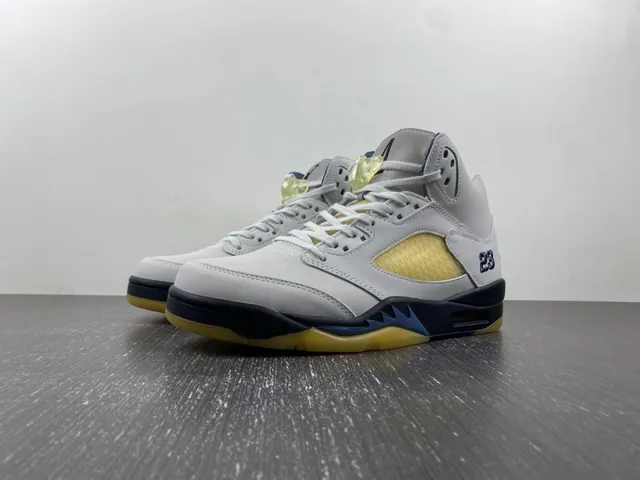 Air Jordan 5 أبيض أزرق بحري أصفر حذاء كرة السلة 2