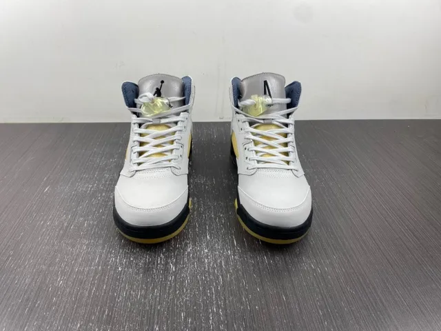 Air Jordan 5 أبيض أزرق بحري أصفر حذاء كرة السلة 3