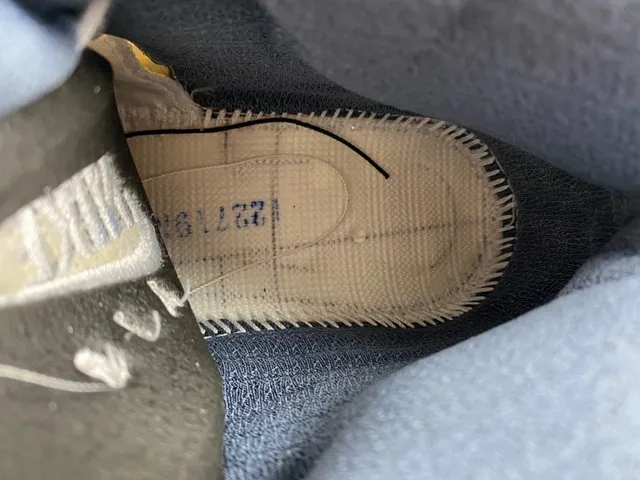Air Jordan 5 أبيض أزرق بحري أصفر حذاء كرة السلة 12
