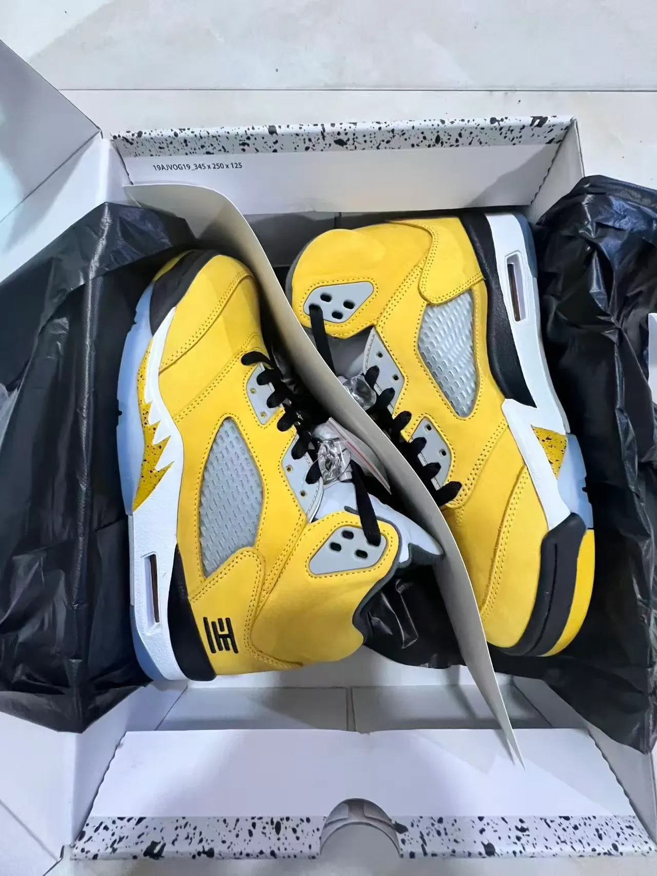 Air Jordan 5 Yellow Black Gray Basketball Shoes 9