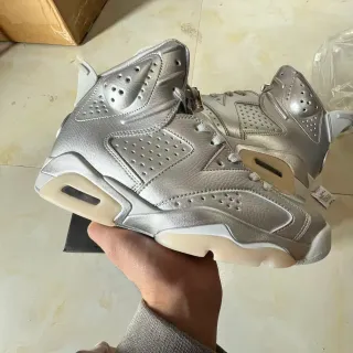 Air Jordan 6 मेटैलिक सिल्वर हाई-टॉप बास्केटबॉल जूते
