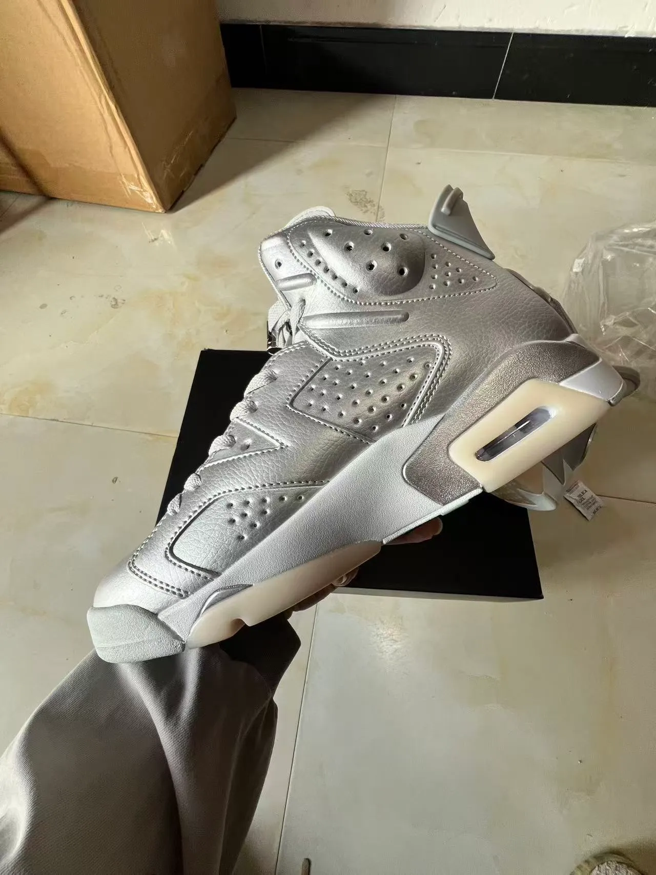Air Jordan 6 मेटैलिक सिल्वर हाई-टॉप बास्केटबॉल जूते 5