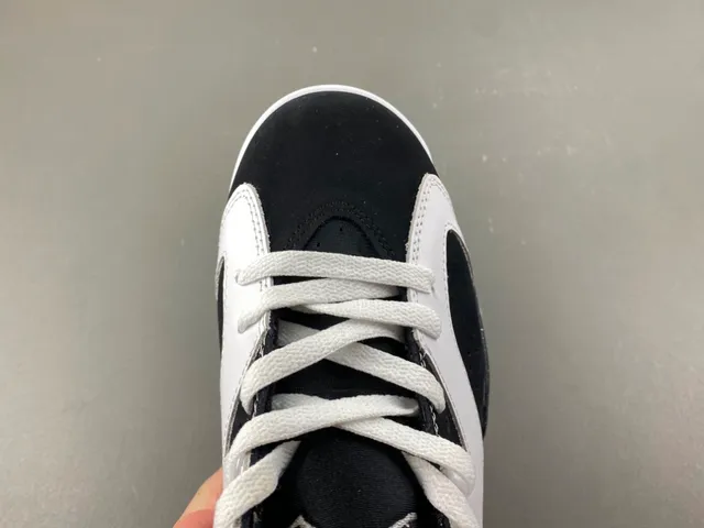 Air Jordan 6 Tênis de Basquete Branco Preto Com Manchas 5