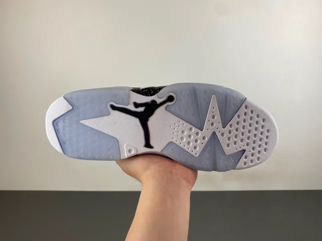Air Jordan 6 Tênis de Basquete Branco Preto Com Manchas 9