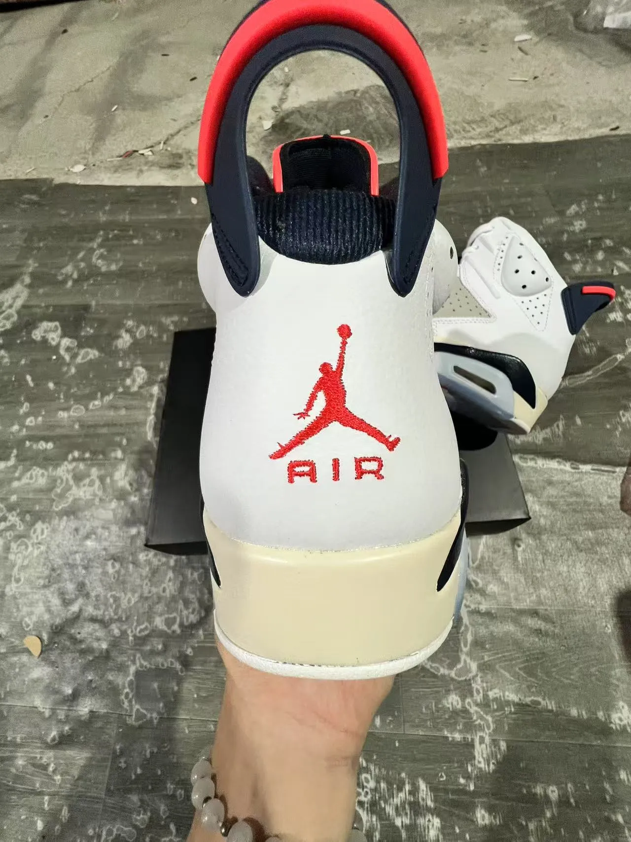 Tênis de basquete Air Jordan 6 branco cinza-claro azul-marinho vermelho 8