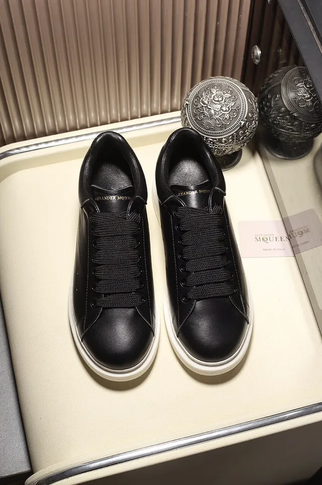Alexander McQueen Sneaker oversized cuir noir Lifestyle Sneakers 6