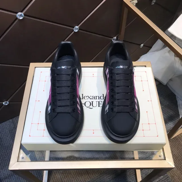Alexander McQueen Oversized Sneaker 黑色品红色格子 Lifestyle Sneakers 9