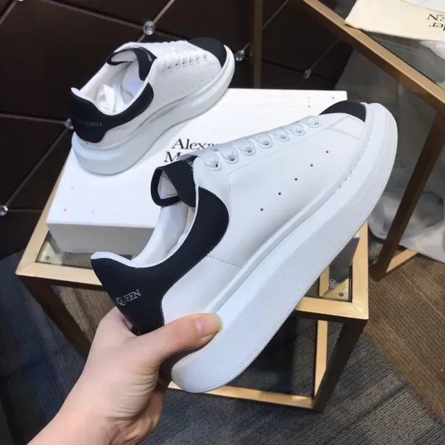 Alexander McQueen Sneaker Oversized Blanc et Noir Lifestyle Sneakers 5