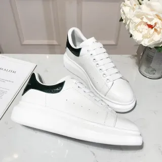 Alexander McQueen Oversized Sneaker White Black Platform Sole Leather Upper Lifestyle Sneakers