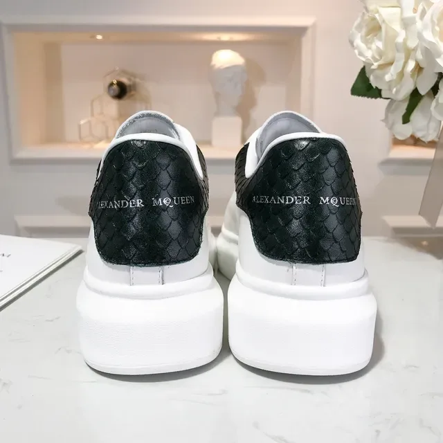 Alexander McQueen Oversized Sneaker White Black Platform Sole Leather Upper Lifestyle Sneakers 5