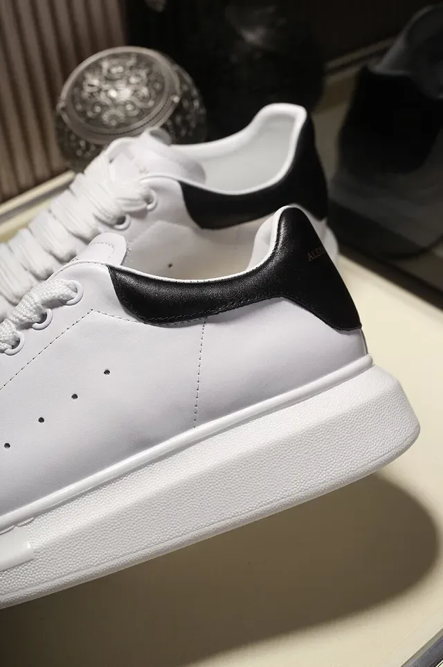 Alexander McQueen Oversized Sneaker White Black Silhouette Platform Sole Lifestyle Sneakers 2