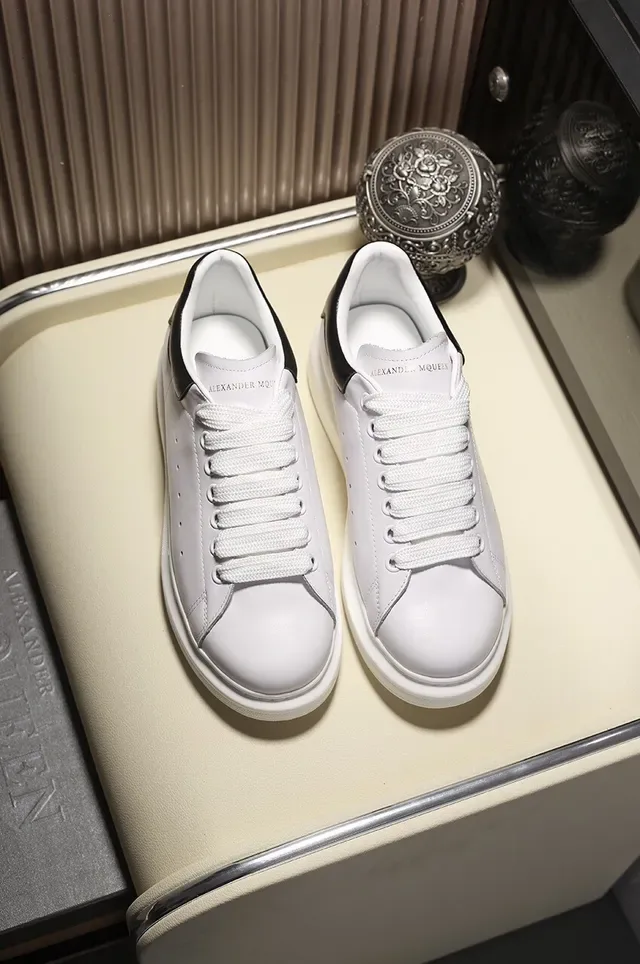 Alexander McQueen Oversized Sneaker White Black Silhouette Platform Sole Lifestyle Sneakers 7