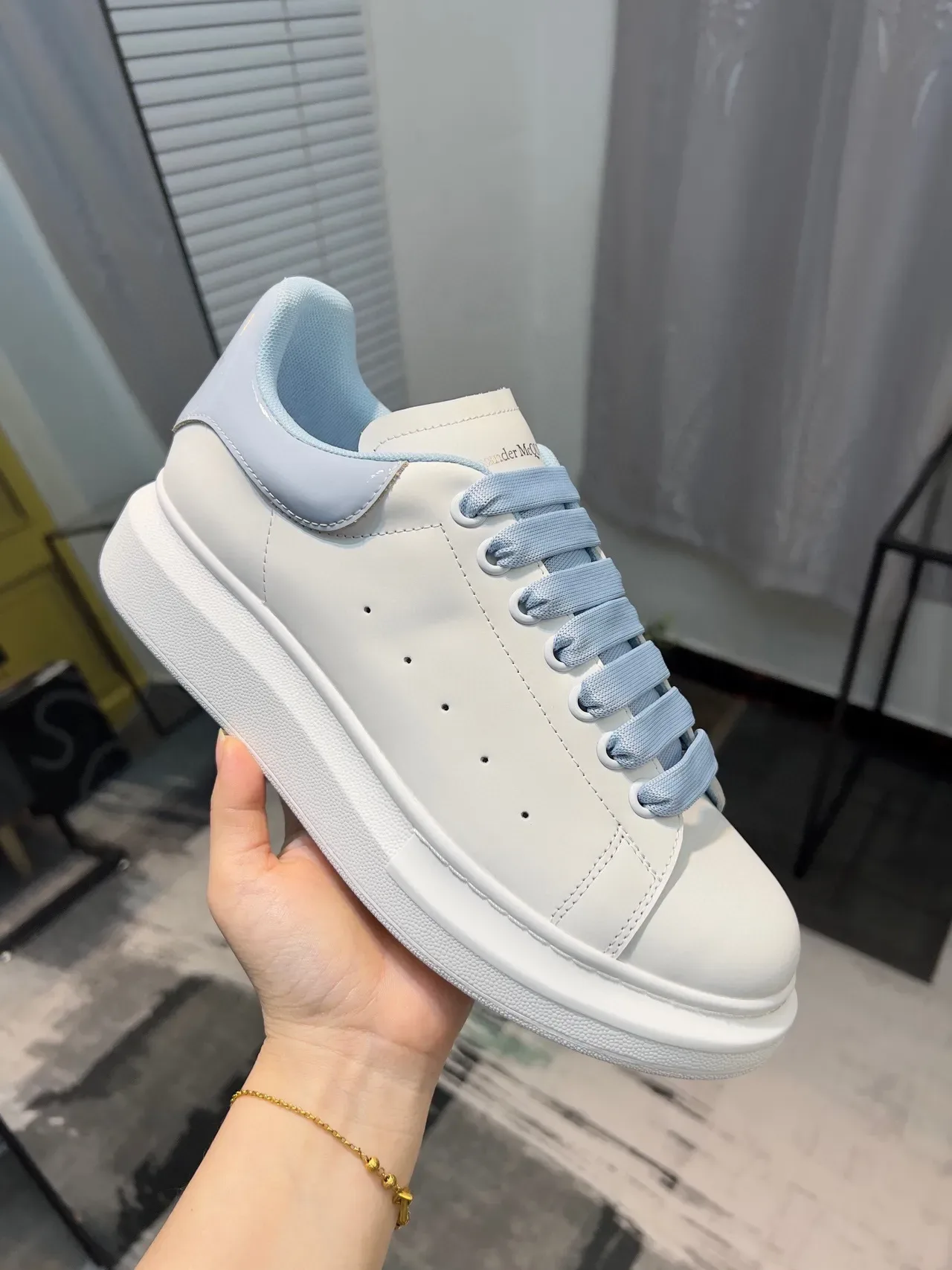 Alexander McQueen Oversized Sneaker White Blue Platform Sole Smooth Leather Upper Lifestyle Sneakers 7