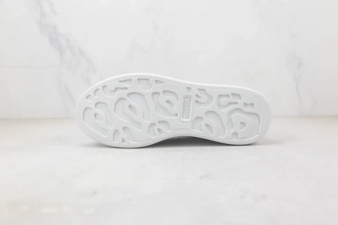 Alexander McQueen Oversized Sneaker White Green Platform Sole Smooth Leather Upper Lifestyle Sneakers 8