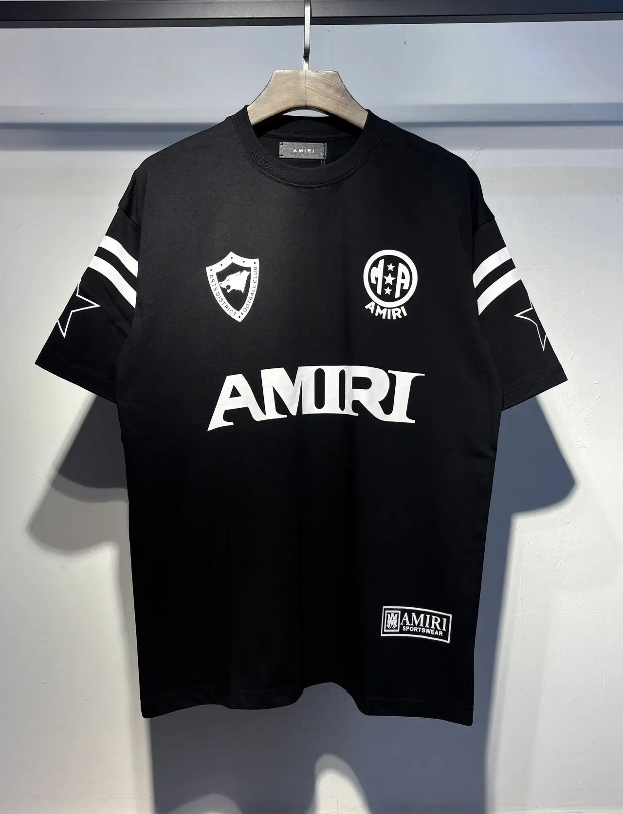 Camiseta Amiri negra y blanca de cuello redondo con estampado gráfico 2
