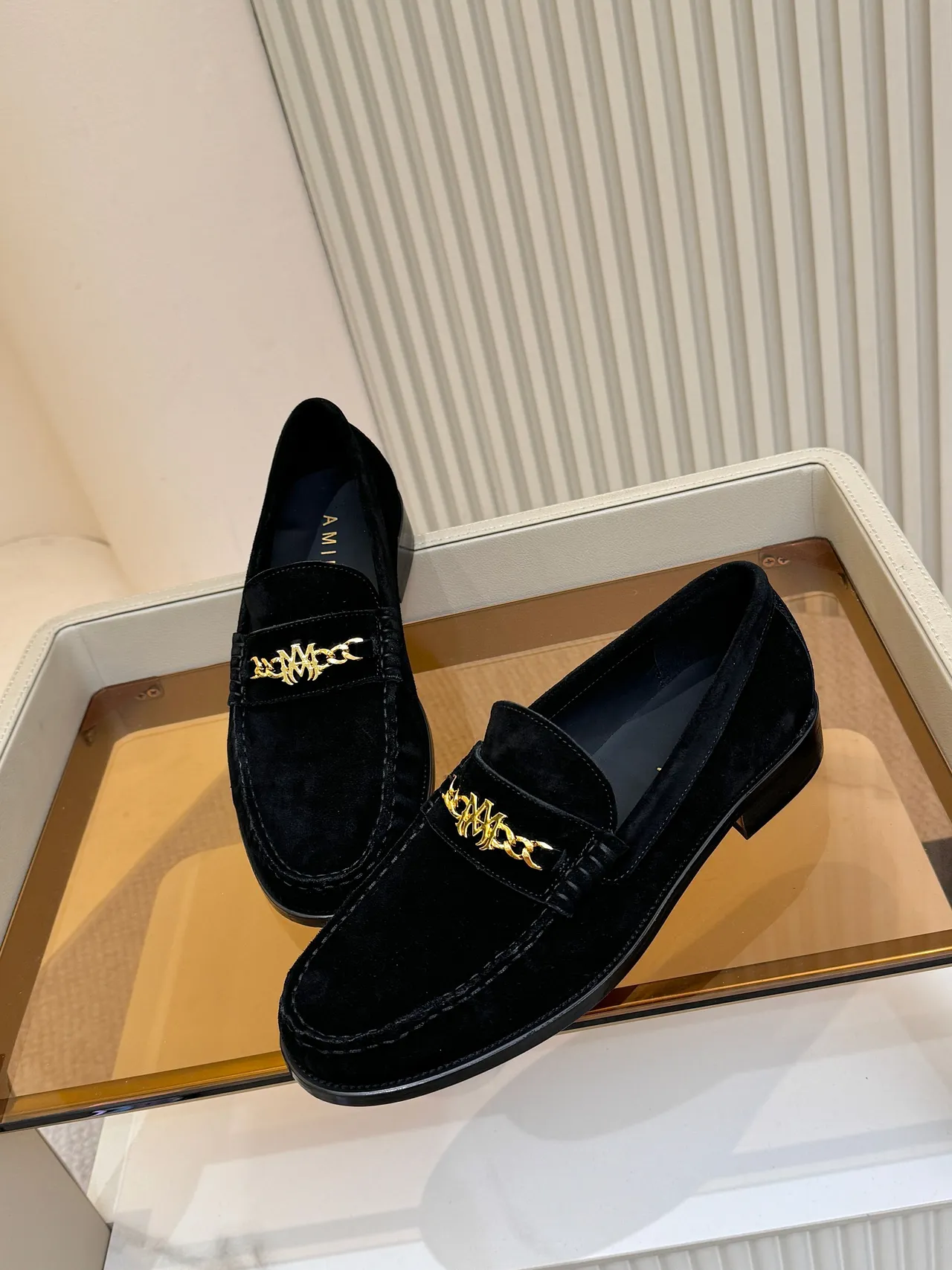 Amiri Chaîne Mocassins Velours Noir Logo Doré Mocassins 4