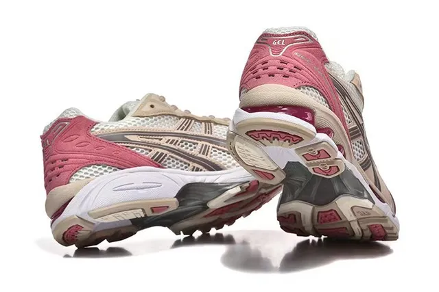 ASICS বেইজ গোলাপি জাল এবং সিন্থেটিক ওভারলে নির্মাণ অসমমিত লেসিং সিস্টেম লাইফস্টাইল স্নিকার্স 6
