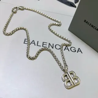 Balenciaga BB Logo রুপার চেইন হার