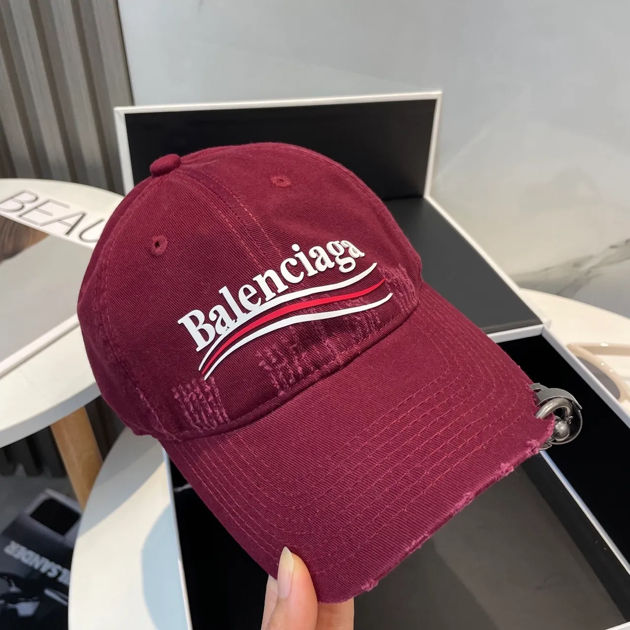 Balenciaga কালো সাদা distressed কর্ডুরয় সিলাই লোগো বেসবল ক্যাপ 4
