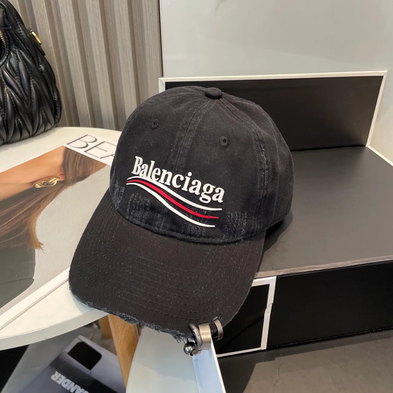 Balenciaga কালো সাদা distressed কর্ডুরয় সিলাই লোগো বেসবল ক্যাপ 5