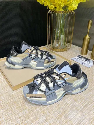 Balenciaga Defender Gray Beige Sole Multi-Strap Cage Chunky Sneakers 5