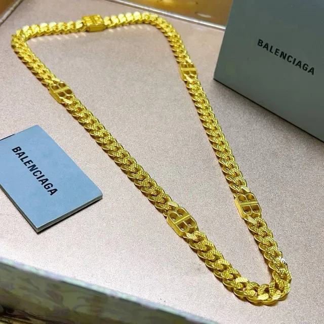 Collar Cadena Logo Balenciaga Oro-Tono 7