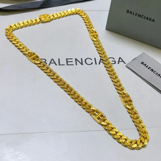 Collar Cadena Logo Balenciaga Oro-Tono 9