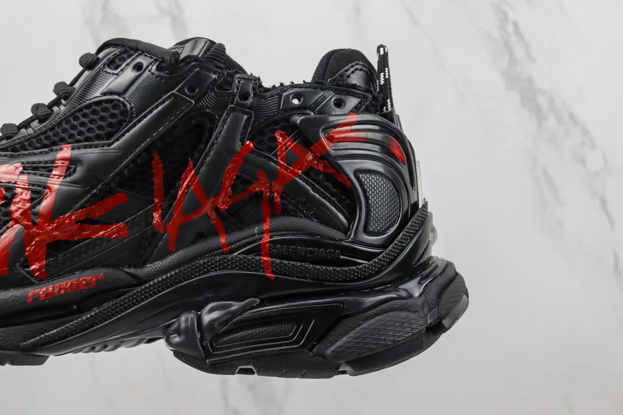 Balenciaga Runner Graffiti noir rouge Chunky Sneakers 7