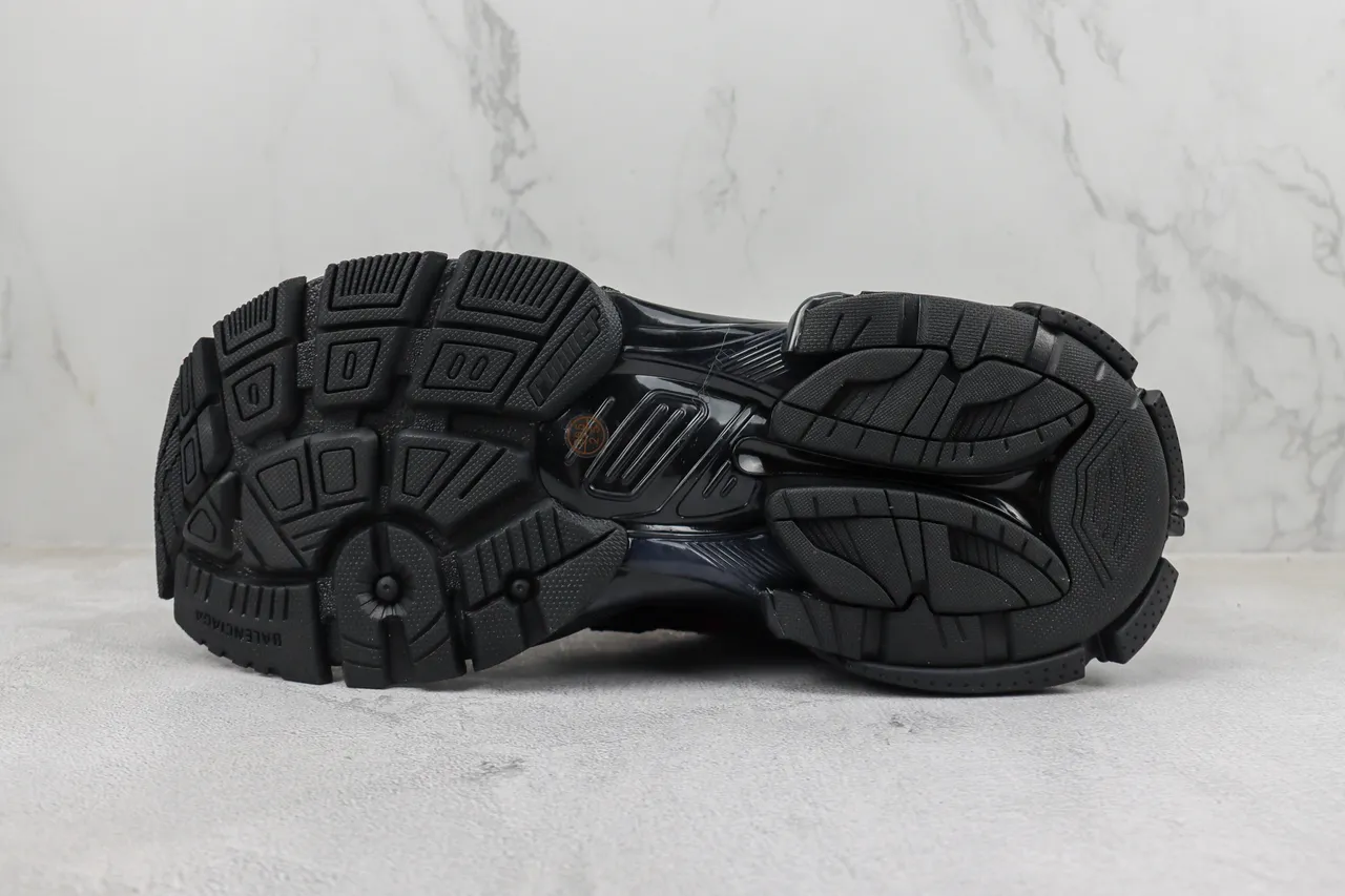 Balenciaga Runner Graffiti noir rouge Chunky Sneakers 8