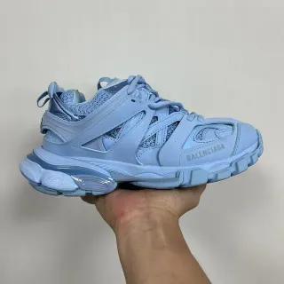 Balenciaga Runner हल्की नीली चंकी स्नीकर