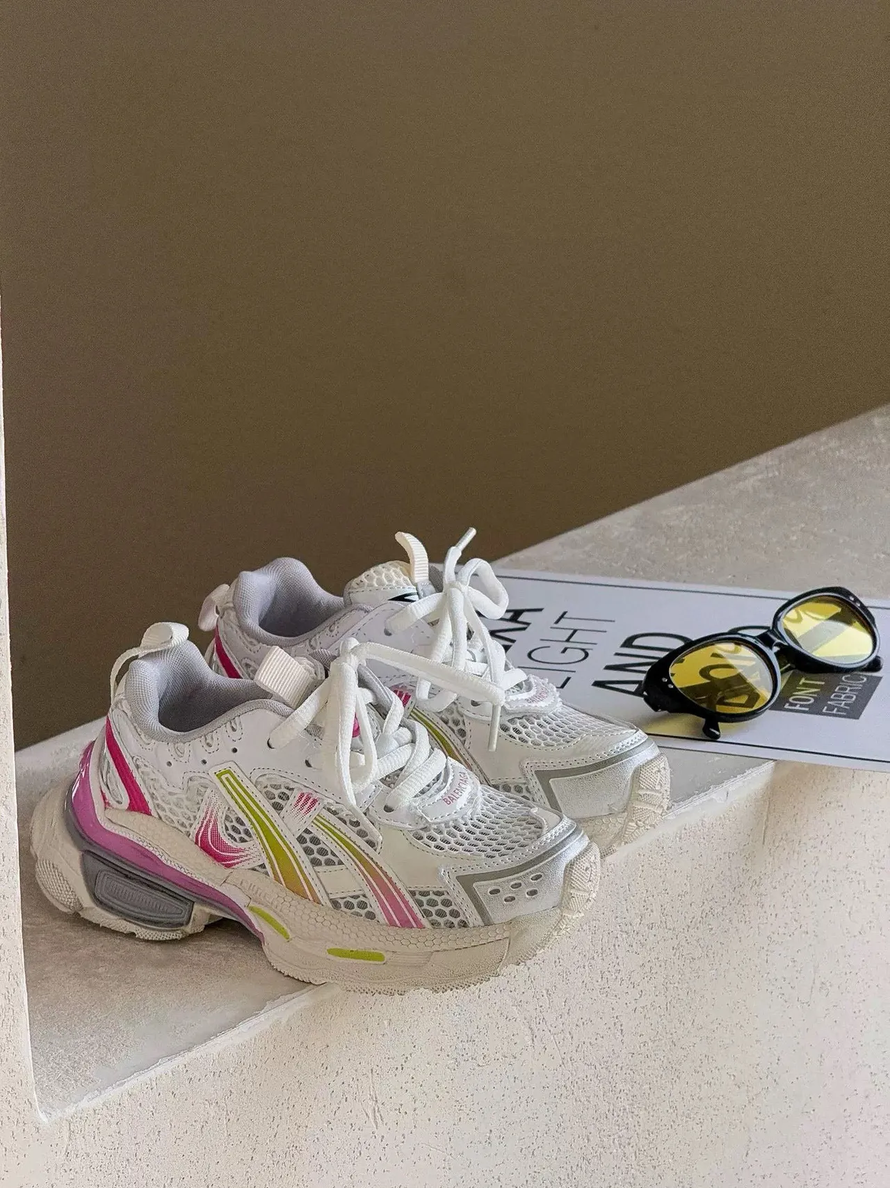 Balenciaga Runner White Black Oversized Sole Mesh-and-Synthetic Overlay Construction Chunky Sneakers 11