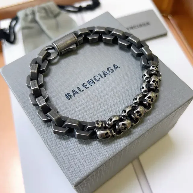 Balenciaga Pulseira Corrente Crânio Cinza Gunmetal Metálico 4