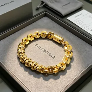 Balenciaga Pulseira Corrente Crânio Elos Hexagonais Ouro