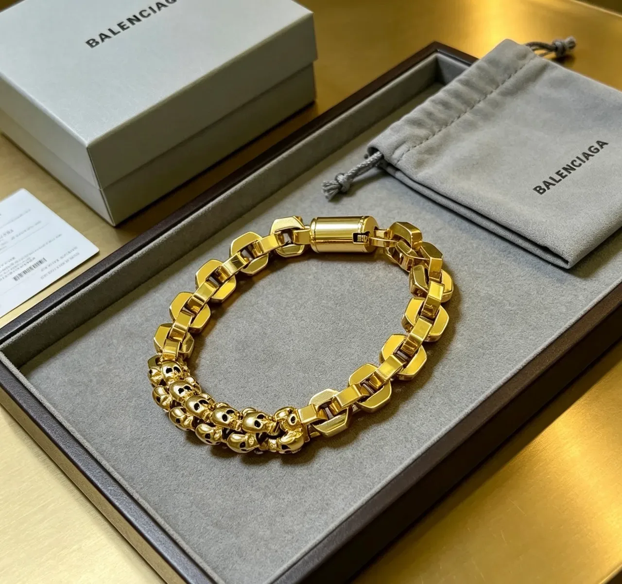 Balenciaga খুলি চেইন সোনালী হেক্সাগোনাল লিঙ্ক ব্রেসলেট 2