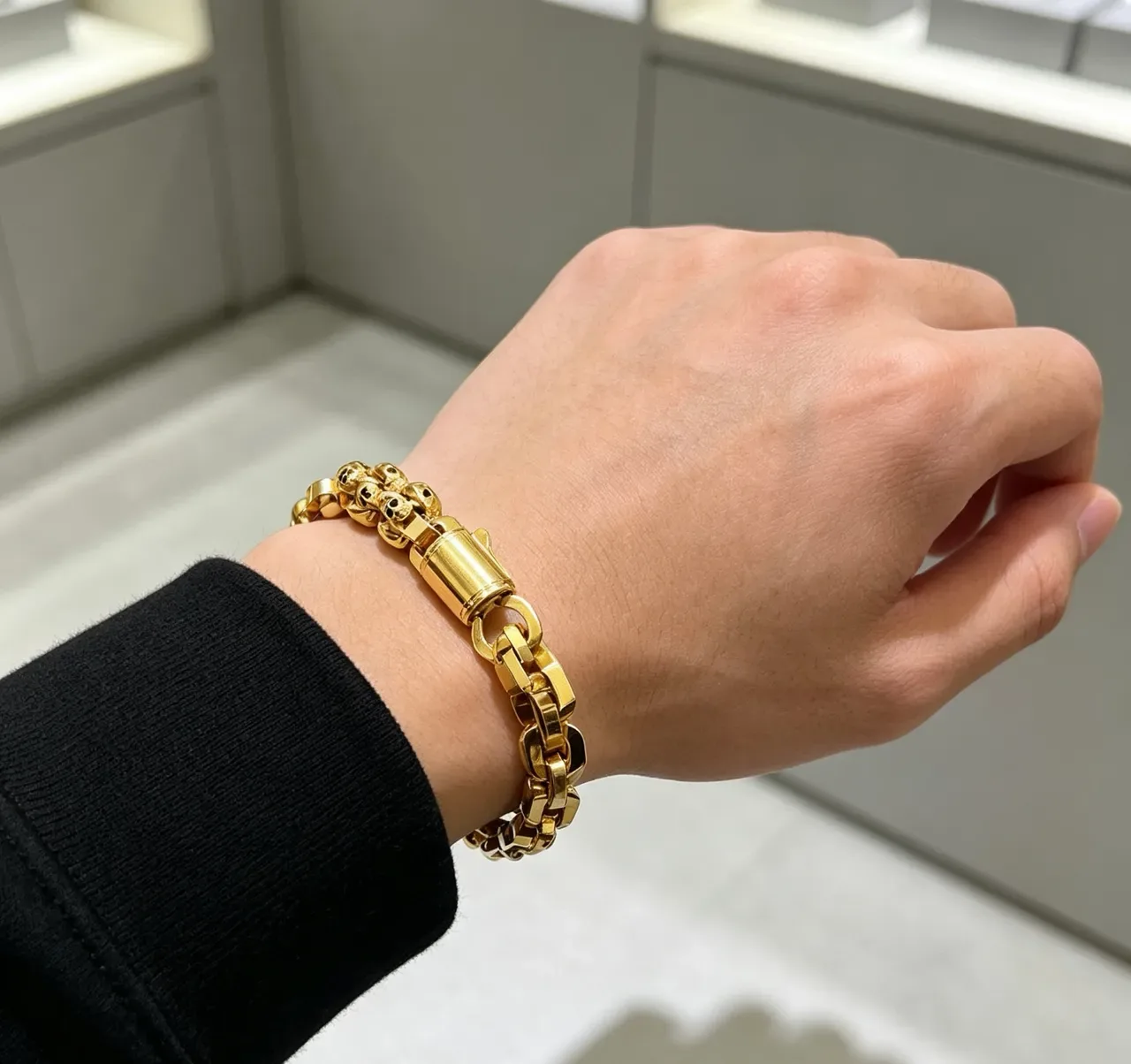 Balenciaga খুলি চেইন সোনালী হেক্সাগোনাল লিঙ্ক ব্রেসলেট 8