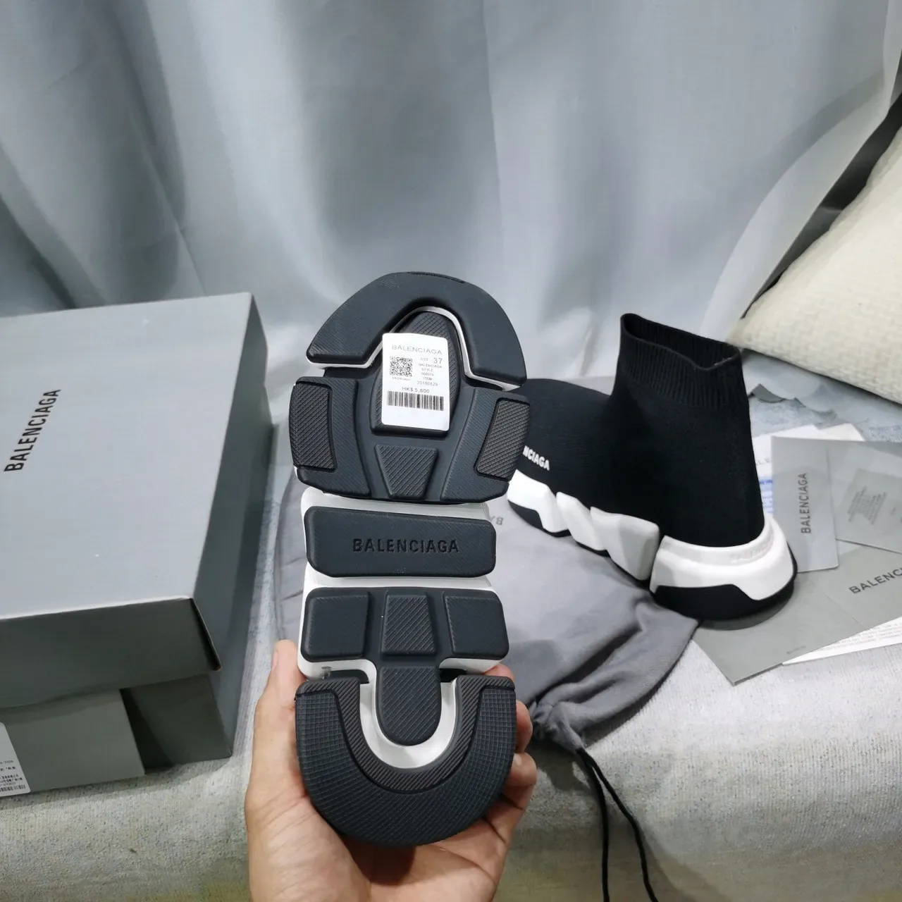 بالنسياغا Speed Trainer حذاء رياضي أسود وأبيض بدون أربطة نسيج لايف ستايل 2